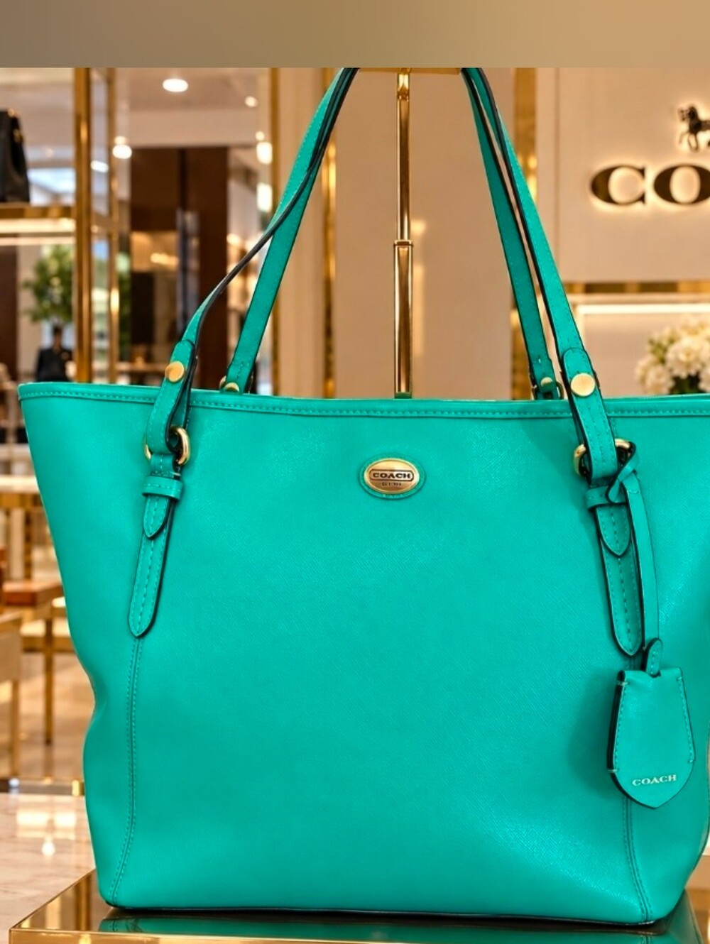 COACH Turquoise Leather Tote with Gold Hardware Peyton Leather zip tote